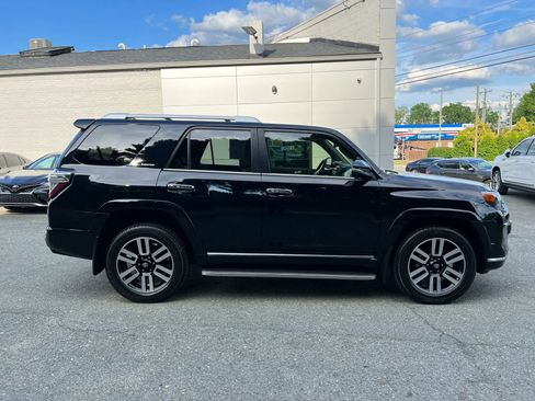 Used 2023 Toyota 4Runner Limited AWD/4WD image 3