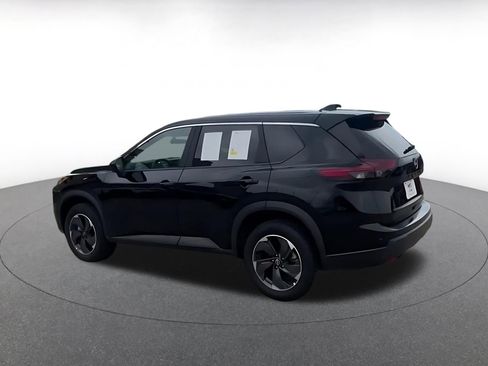 Used 2025 Nissan Rogue SV FWD image 10