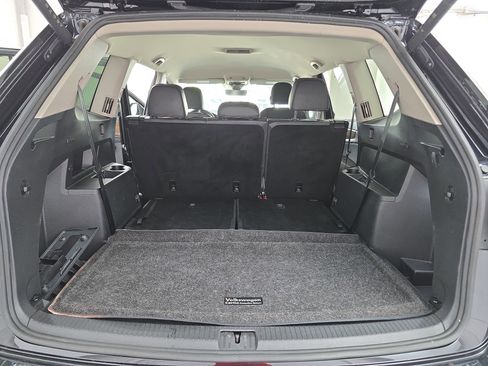 Certified 2024 Volkswagen Atlas SE image 13