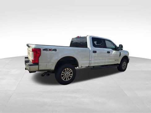 Used 2018 Ford F250 XLT AWD/4WD image 8