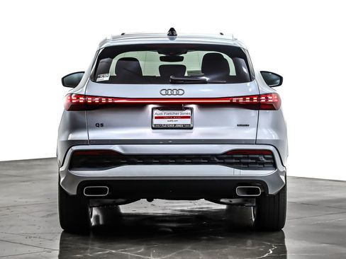 New 2025 Audi Q5 Premium image 3