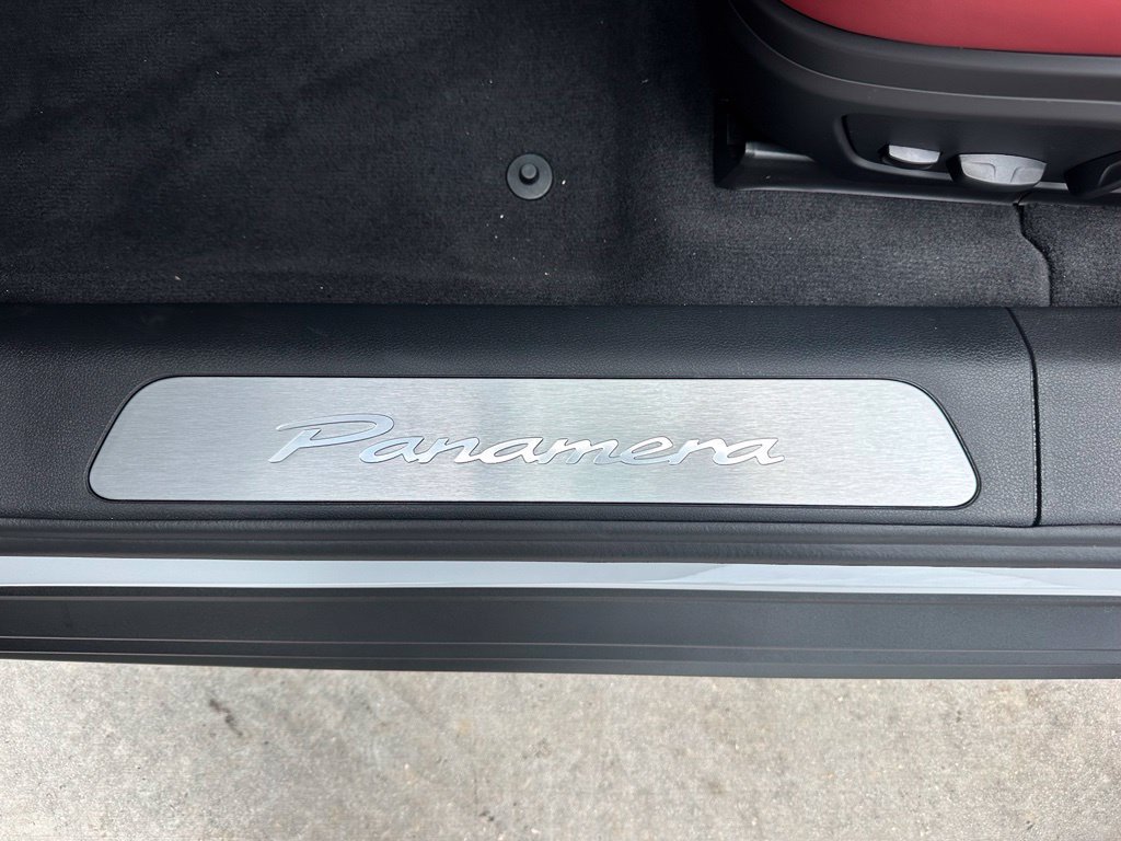 Used 2026 Porsche Panamera RWD image 20