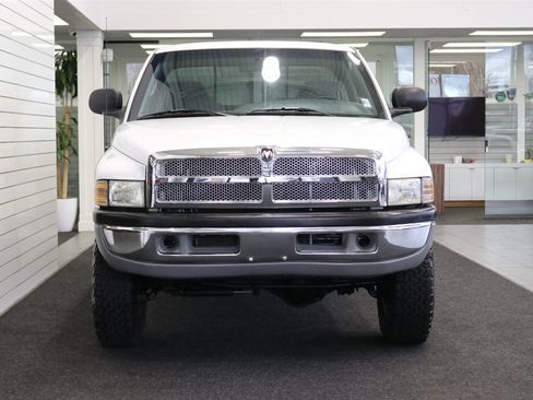 Used 2000 Dodge Ram 2500 Truck SLT image 8