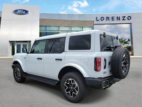 New 2026 Ford Bronco Outer Banks AWD/4WD image 6