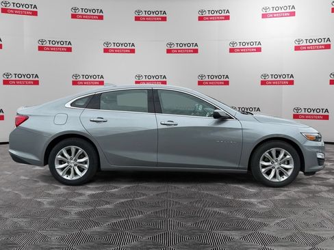 Used 2024 Chevrolet Malibu LT FWD image 4