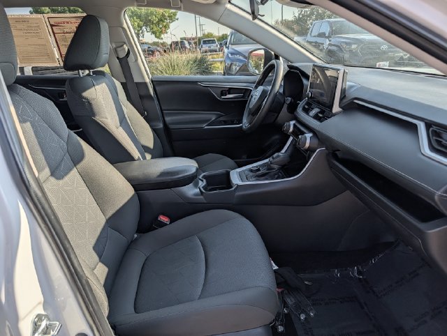 Certified 2025 Toyota RAV4 XLE AWD/4WD image 30