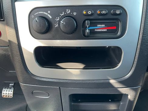 Used 2005 Dodge Ram 1500 Truck 2WD Regular Cab image 19