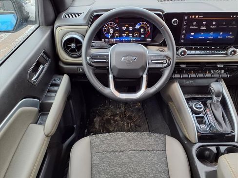 Used 2024 Chevrolet Colorado ZR2 image 17