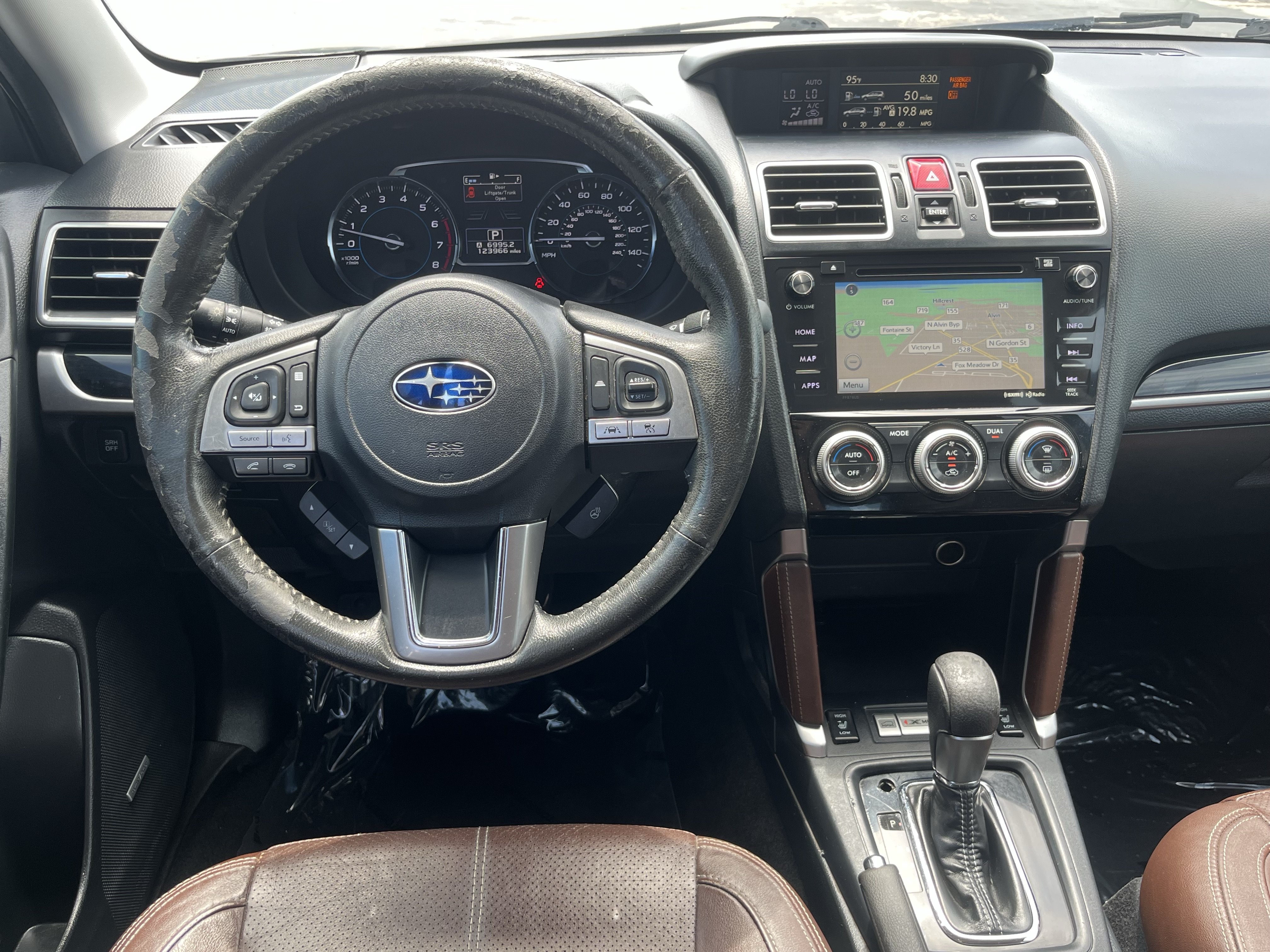 Used 2017 Subaru Forester 2.5i Touring AWD/4WD image 21