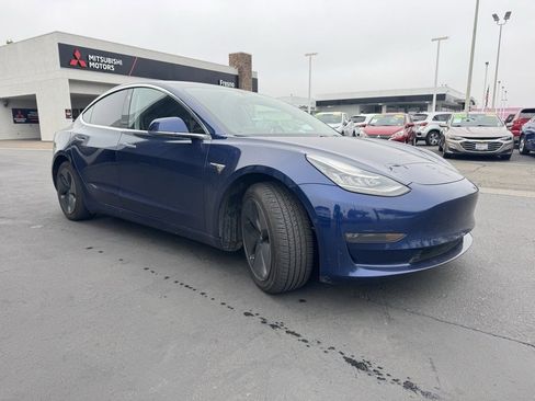 Used 2018 Tesla Model 3 Long Range image 2