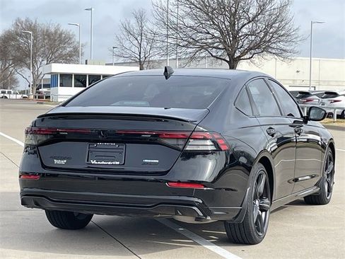 Certified 2025 Honda Accord Sport image 4