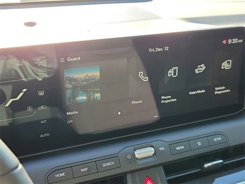 Used 2025 Kia K4 EX image 17