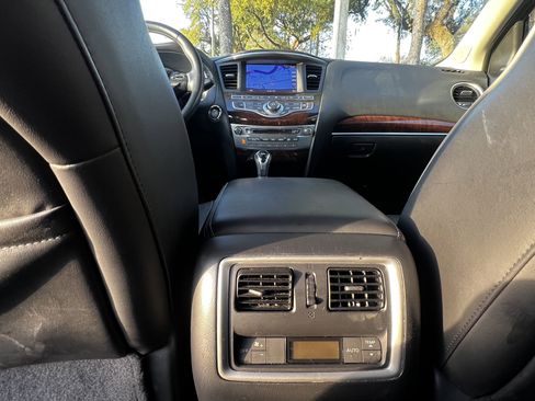 Used 2018 INFINITI QX60 Luxe w/ Deluxe Technology Package image 37