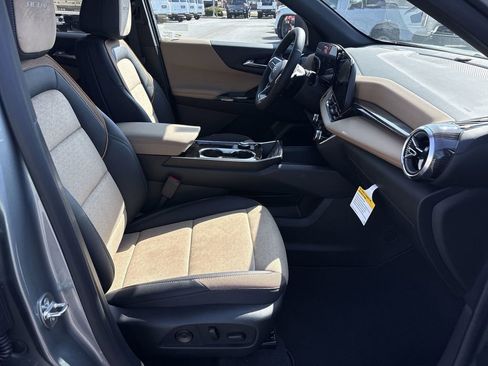 New 2026 Chevrolet Equinox ACTIV w/ Convenience Package III image 28