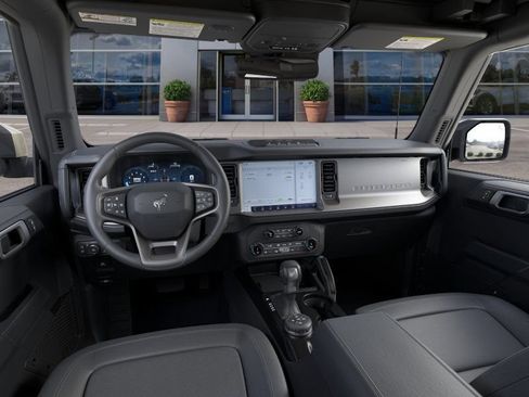 New 2026 Ford Bronco Outer Banks w/ Sasquatch Package AWD/4WD image 8