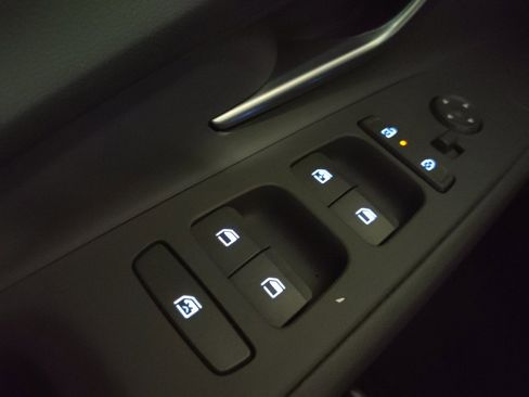 Used 2025 Hyundai Elantra SEL FWD image 27