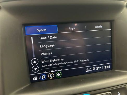 Used 2024 GMC Terrain SLE image 29