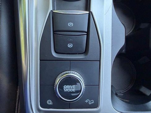 Certified 2023 Ford Explorer XLT w/ Equipment Group 202A AWD/4WD image 25