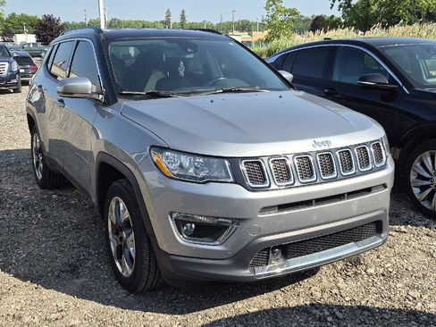 Used 2021 Jeep Compass Limited AWD/4WD image 2