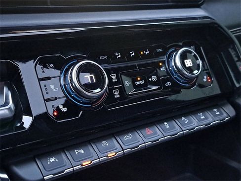 Used 2023 GMC Sierra 1500 AT4X w/ AT4X AEV Edition image 31