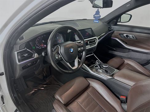 Used 2020 BMW 330i Sedan w/ Convenience Package image 10