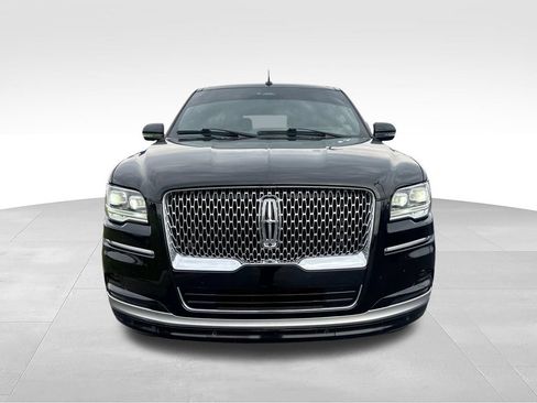 Used 2022 Lincoln Navigator Reserve AWD/4WD image 8