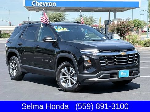 Used 2025 Chevrolet Equinox LT w/ Convenience Package II AWD/4WD image 2