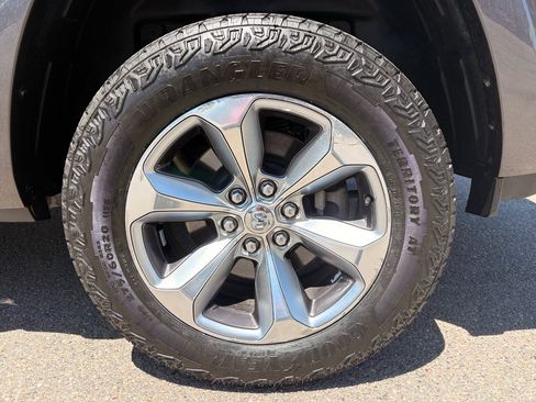 Used 2019 RAM 1500 Limited AWD/4WD image 9