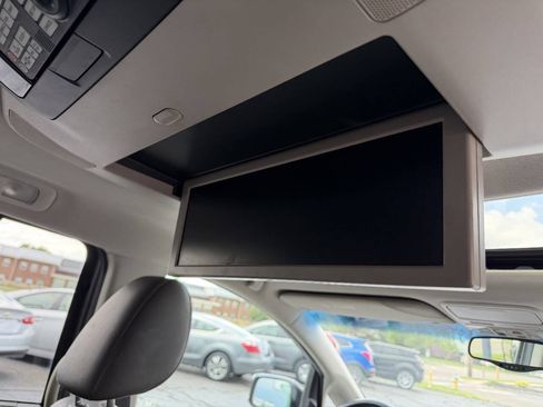 Used 2011 Honda Odyssey Touring image 19