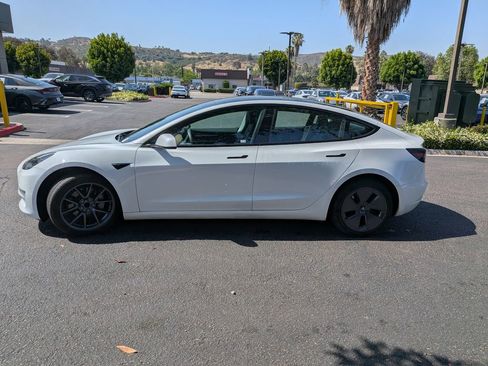 Used 2023 Tesla Model 3 Standard Range RWD image 6