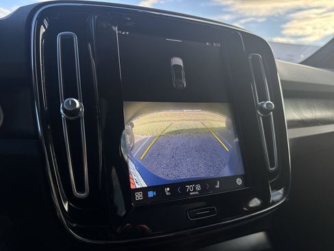 Used 2023 Volvo C40 P8 Recharge Ultimate image 15