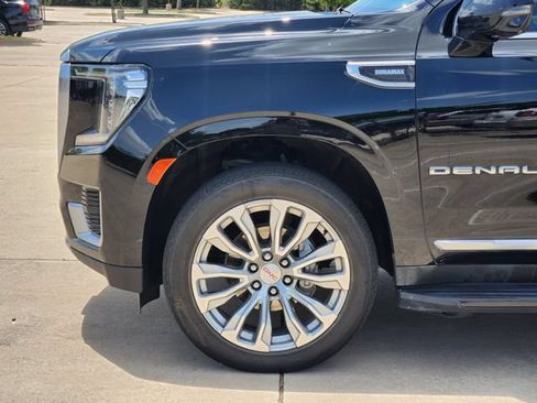 Used 2024 GMC Yukon Denali AWD/4WD image 8