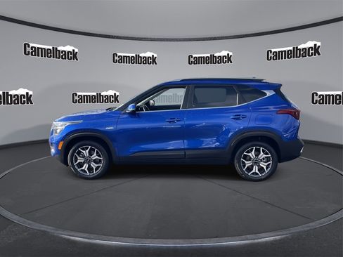 Used 2022 Kia Seltos EX image 4