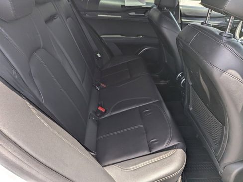 Used 2022 Alfa Romeo Stelvio Sprint image 13