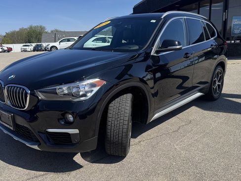 Used 2019 BMW X1 xDrive28i w/ Convenience Package image 4