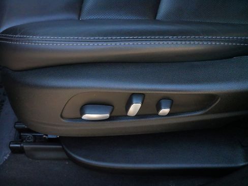 Certified 2021 Cadillac XT5 Premium Luxury image 18