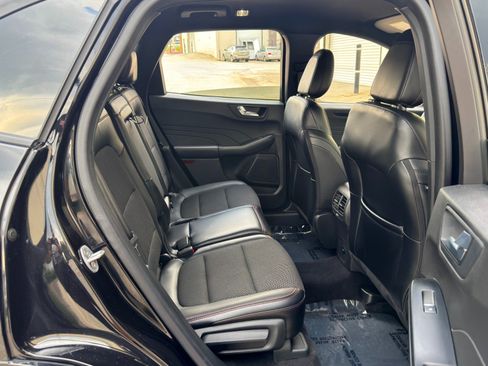 Used 2024 Ford Escape ST-Line w/ Tech Pack #1 FWD image 36