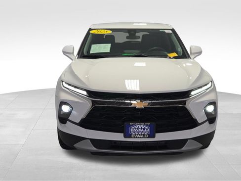 Used 2025 Chevrolet Blazer LT AWD/4WD image 22