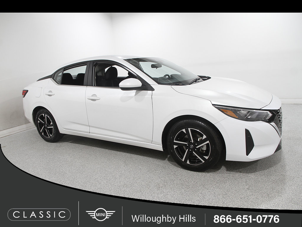 Used 2025 Nissan Sentra SV FWD image 1
