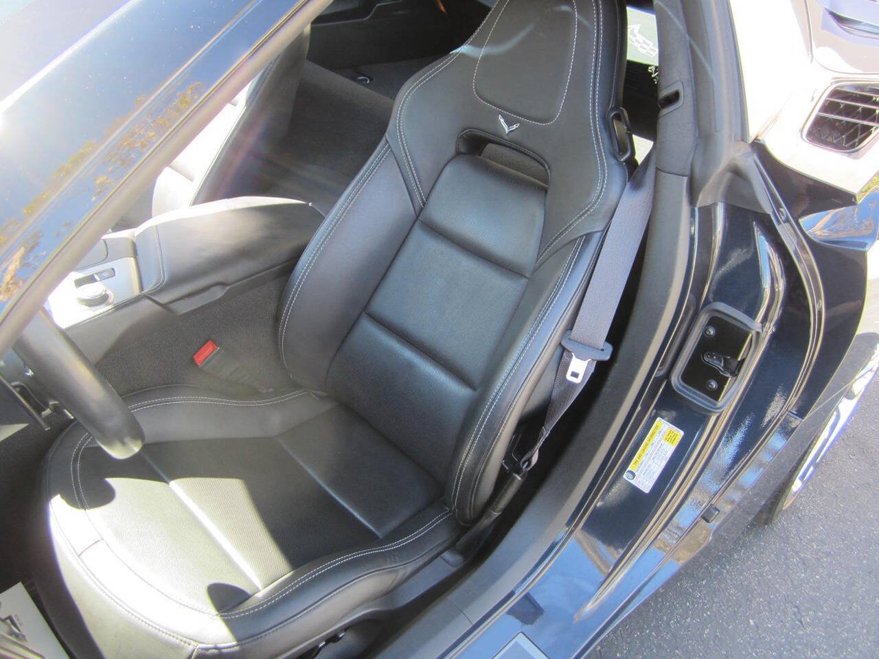 Used 2016 Chevrolet Corvette Stingray Coupe w/ 3LT Preferred Equipment Group RWD image 19