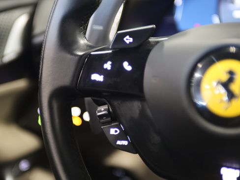 Used 2021 Ferrari Roma RWD image 25