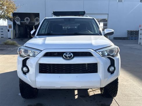 Used 2017 Toyota 4Runner SR5 image 6