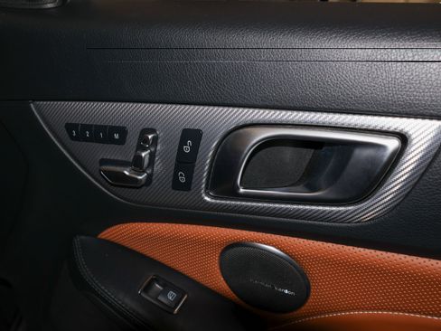 Used 2019 Mercedes-Benz SLC 43 AMG image 48