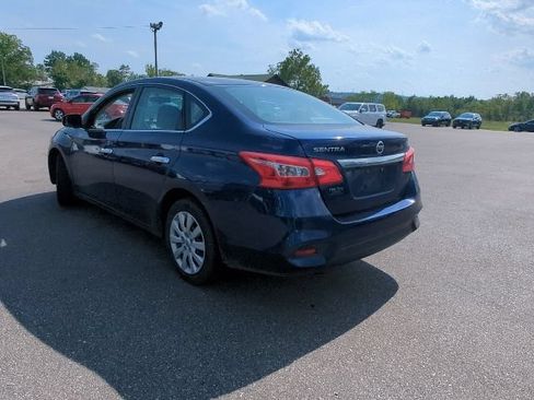 Used 2019 Nissan Sentra S FWD image 11