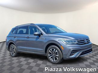 Certified 2022 Volkswagen Tiguan S image 1