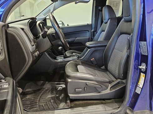 Used 2017 Chevrolet Colorado Z71 image 11