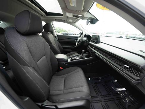 Used 2025 Honda Accord SE image 26