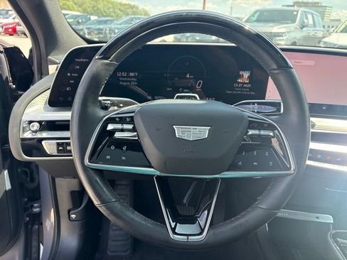 Certified 2024 Cadillac Lyriq Luxury AWD/4WD image 9
