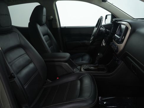 Used 2017 GMC Canyon Denali image 11