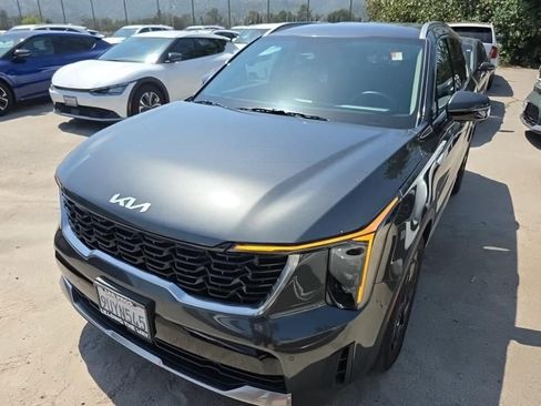 Used 2025 Kia Sorento EX AWD/4WD image 5